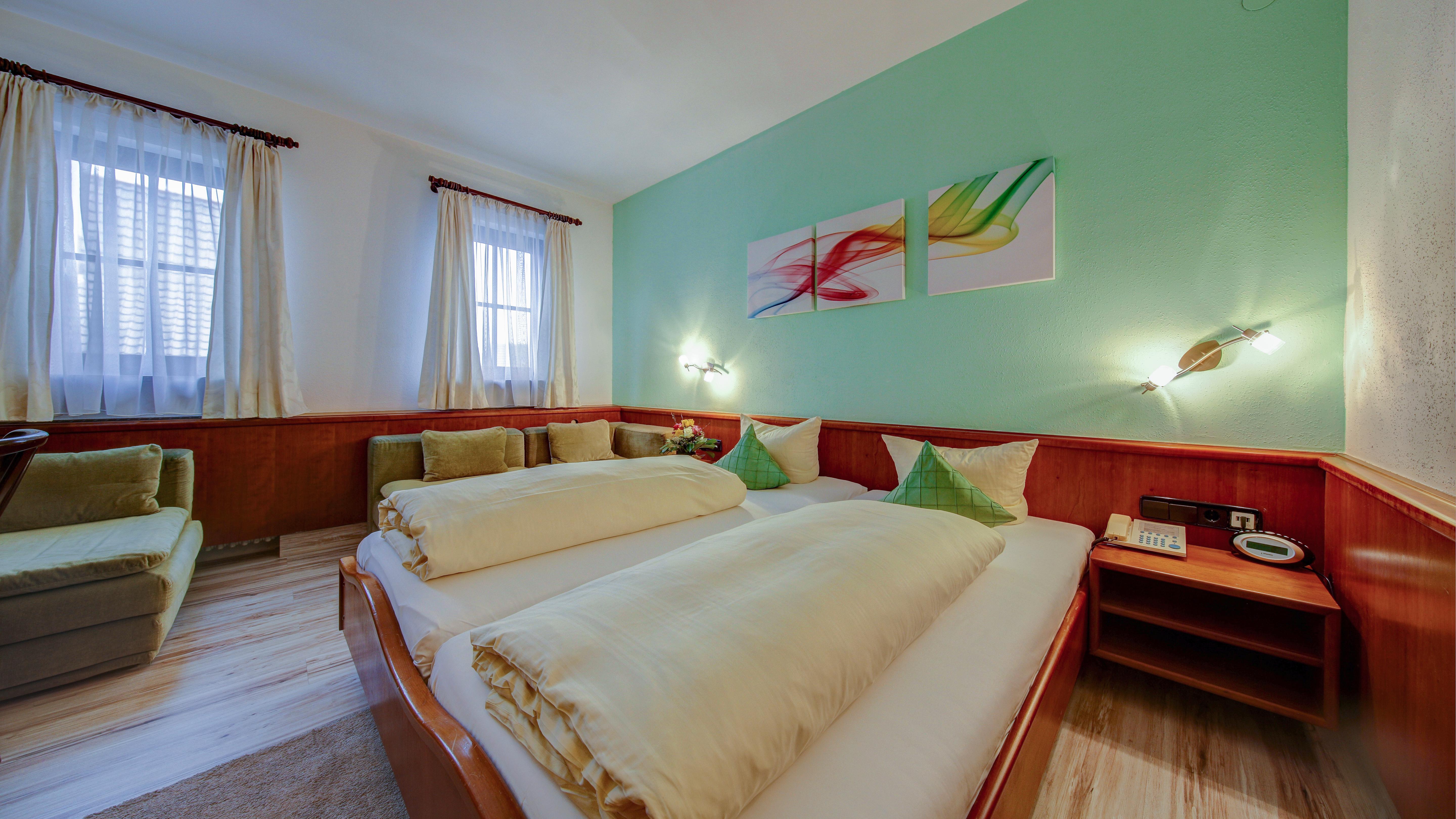 Hotel Lamm Remshalden ภายนอก รูปภาพ